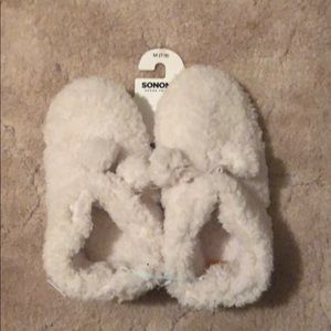 NWT Sonoma Slippers size 7/8